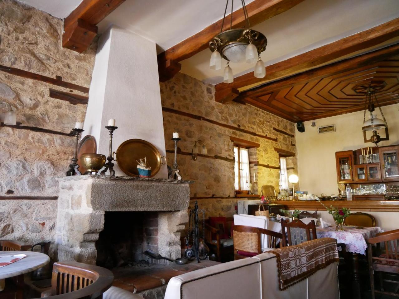 Oikia Alexandrou Traditional Inn Арнея Экстерьер фото